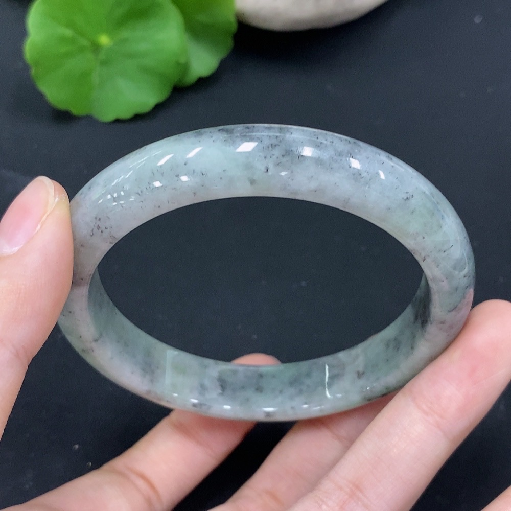 F28200902 Jadeite Regular Bangle, Inner Diameter 58.1, Total Weight Approx. 51.98g