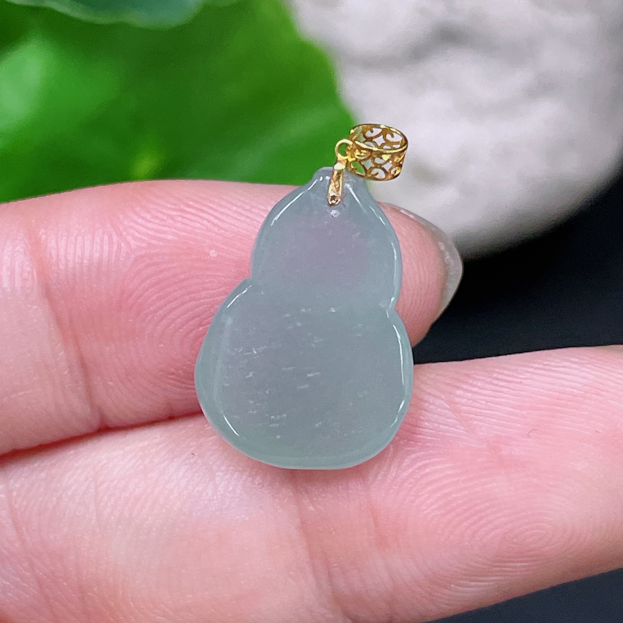 F33893219 Jadeite Pendant Gourd 18k Total Weight Approx. 2.15g