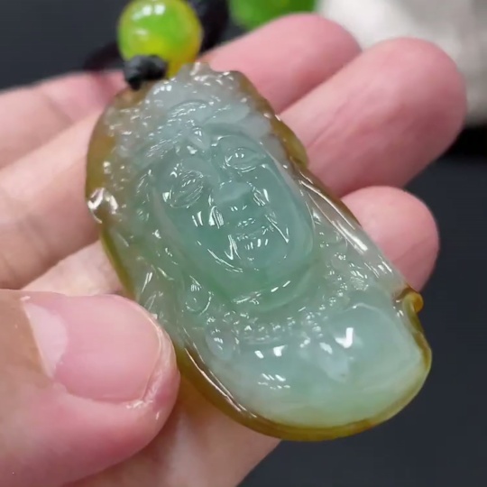 F29386644 Jadeite Guanyin Pendant, Total Weight Approx. 20g, Color Origin Undetermined, Beads Non-Grade A