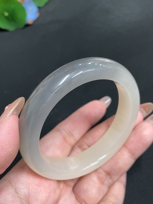 H32700395 Hetian Jade Round Bracelet Size 56.8 Total Weight Approx. 61.6g