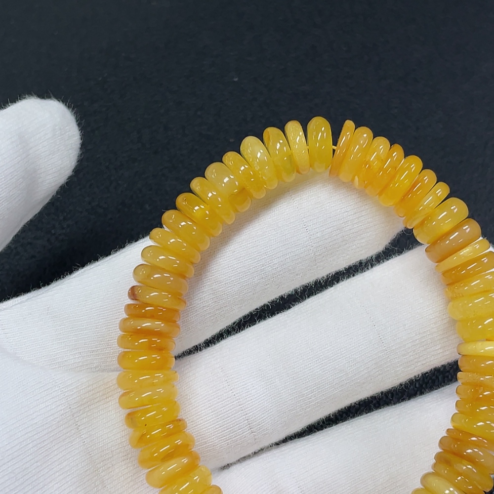 C28301995 Amber Beeswax Bracelet, Total Weight Approx. 12.65g, Size Approx. 9.7mm