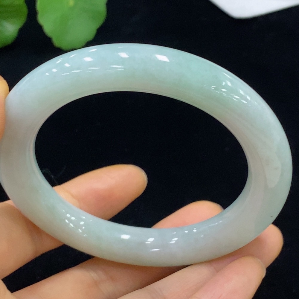 F35095150 Jadeite Round Bangle Size 56.8 Total Weight Approx. 68.04g