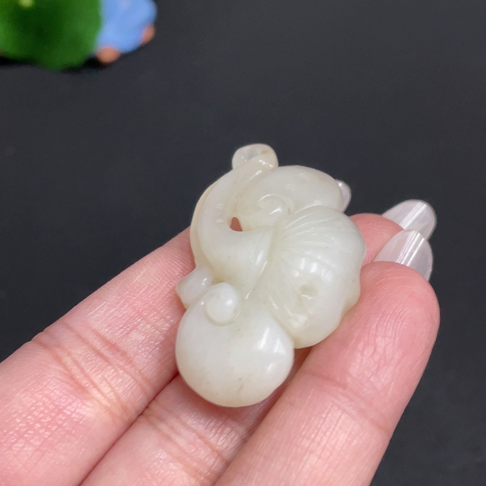 H27081770 Hetian Jade Pendant   Ruyi   Total Weight: Approx. 14.4g