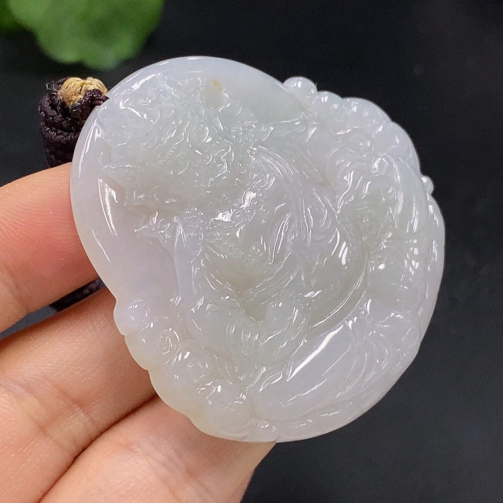 F19183320 Jadeite Yellow Jambhala Pendant Total Weight: 31.002g