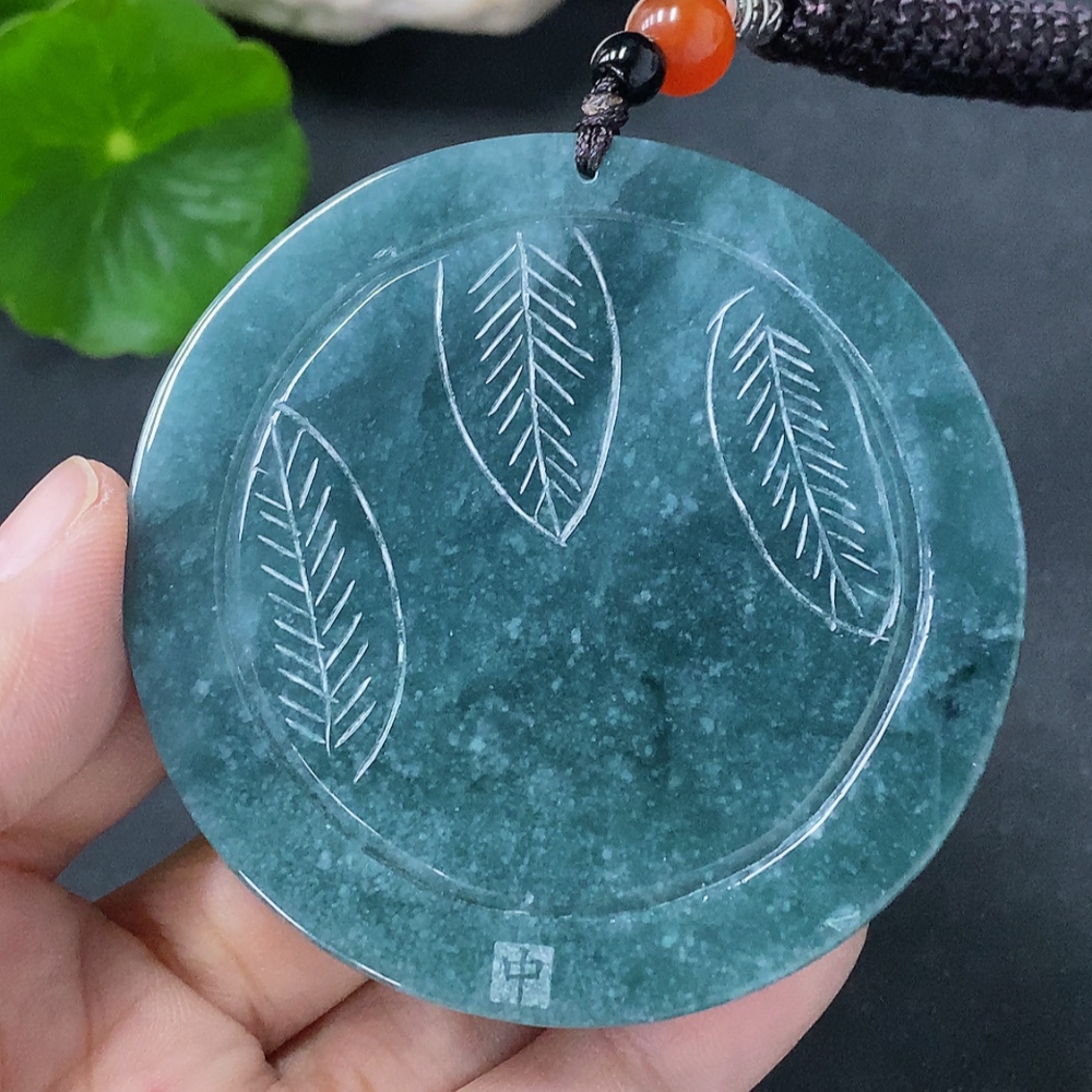 F33886457 Jadeite Pendant Dragon Reigns the World Total Weight with Rope 82.6g