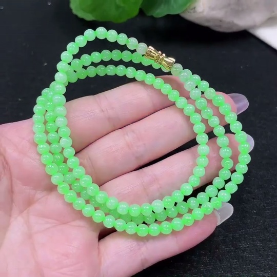 F33917823 Jadeite Beaded Necklace Approx. 4.3mm Total Weight Approx. 19.7g (Non-Gold Setting) (Cord Affects Color)
