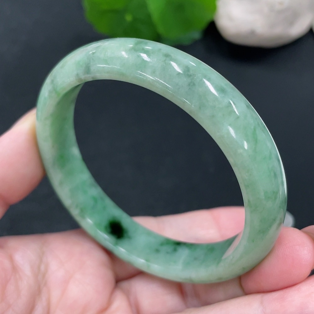 F29319534 Jadeite round bracelet size 56 total weight about 47.7g (including other mineral components)