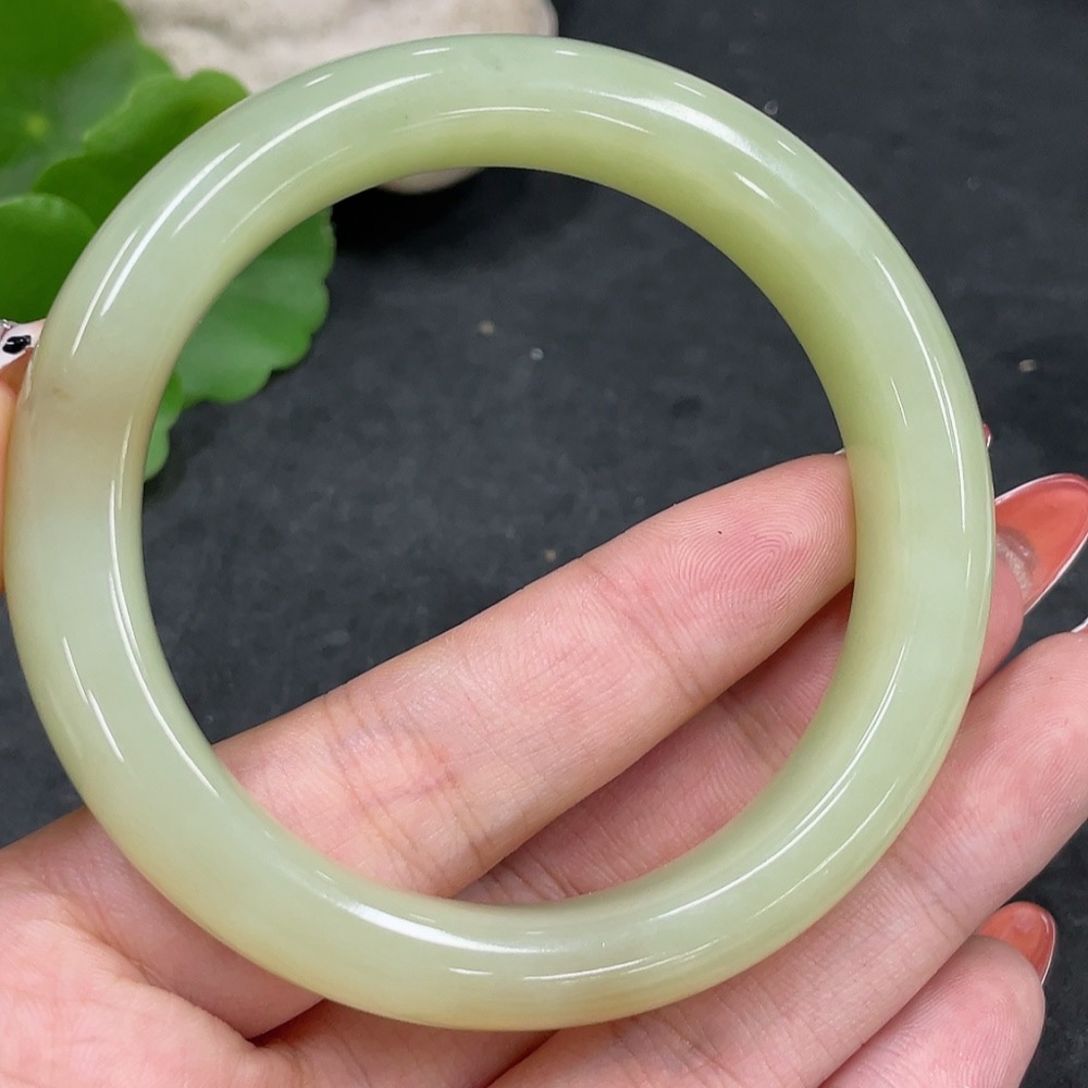 H34980011 Hetian Jade Round Bracelet Size 54.4 Total Weight Approx. 51.7g With Crack