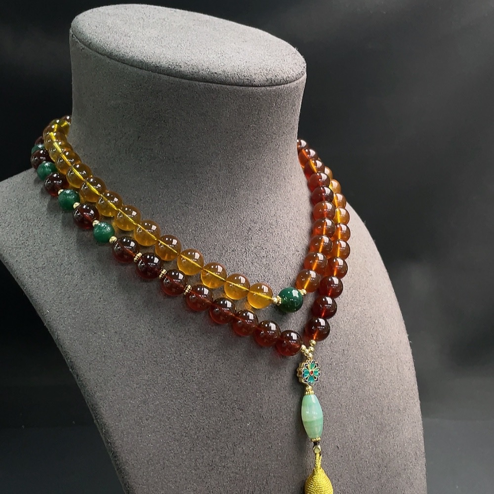 C19166965 Amber Beeswax Bead Strand Non-Gold Setting Approx. 9.8mm Total Weight About 55.45g Non-Amber Matching Beads