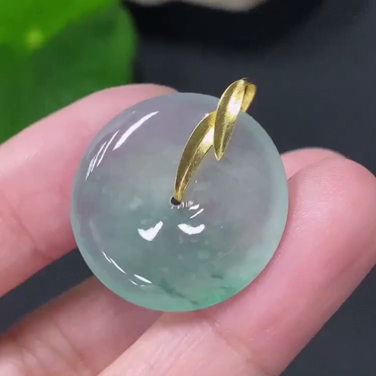 F32710651 Jadeite Pendant Peace Knot 18k Total Weight Approx. 3.69g