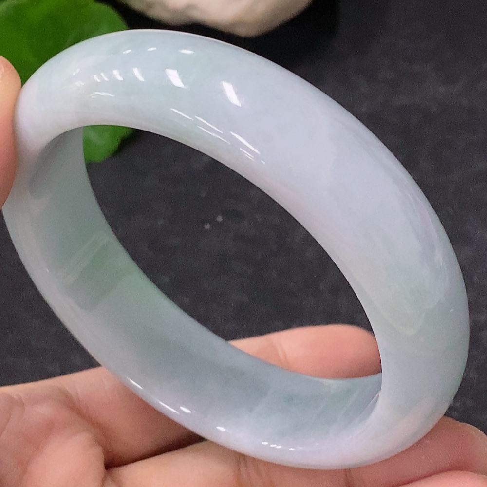 F32799856 Jadeite Round Bangle Size 58mm Total Weight Approximately 74.84g