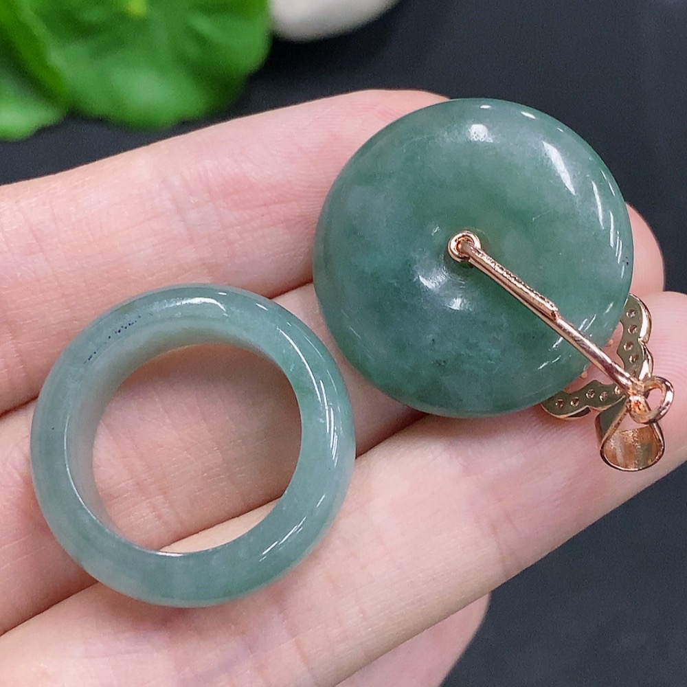 F30457151 JadeitePendant + Ring Size 14 Non-Gold Inlaid