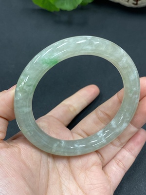 F10113583 Jadeite Round Bangle Size 55.8