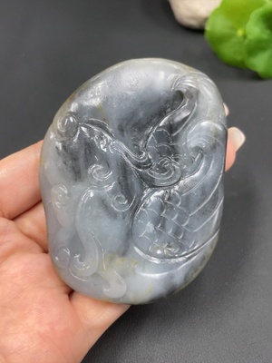 H23557297 Hetian Jade Handheld Piece, Auspicious Beast, Total Weight Approx. 120.7g, Undetermined Skin Color Origin