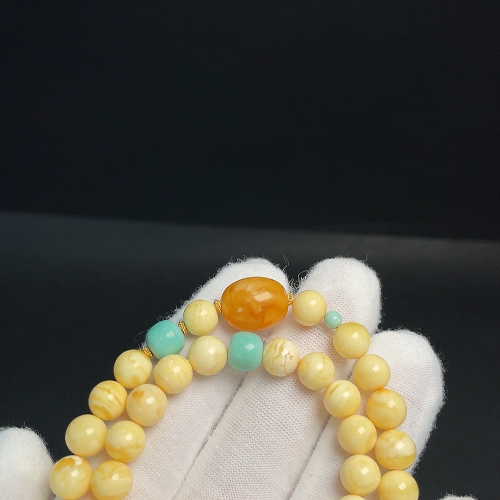 C33921549 Amber Beeswax Pendant with Non-Natural/Non-Gold Accent Stones, Total Weight Approx.11.3g, Size ~7.1mm