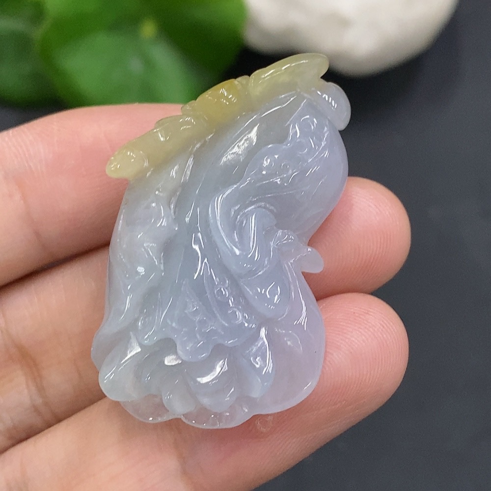 F15703091 Jadeite Cabbage Pendant