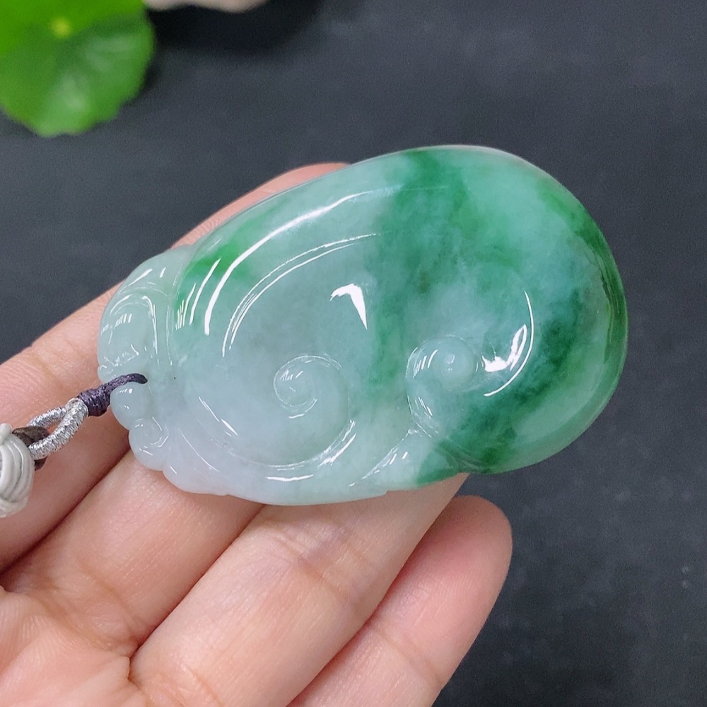 F29373183 Jadeite Ruyi Pendant Total weight about 25.9g (including rope weight)