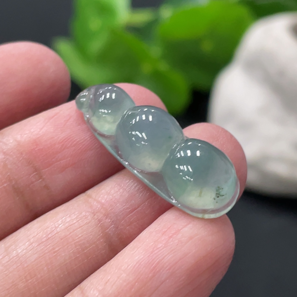 F34019547 Jadeite Fu Dou Pendant Total Weight About 3.2g