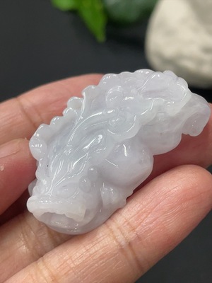 F30494080 Jadeite Pi Xiu pendant, total weight approx. 18.92g