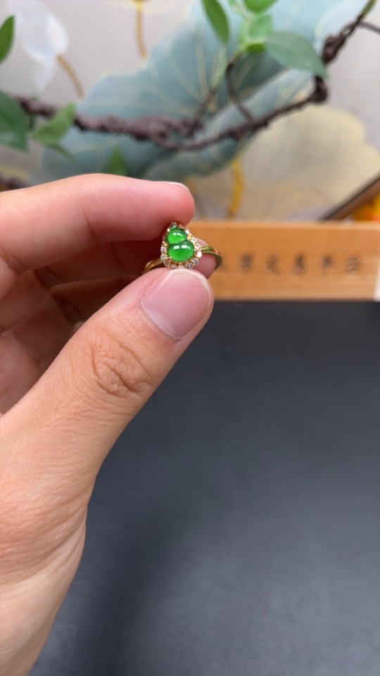 F34967475 Jadeite Gourd Inlaid Ring Non-Gold Inlaid Adjustable Size Total Weight Approx. 2g