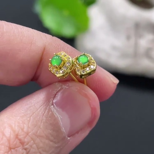 F34059170 Jadeite cabochon stud earrings pair non-gold setting total weight approx. 0.7g