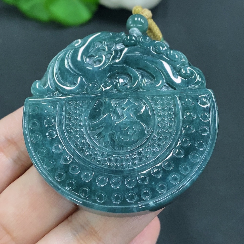 F25852763 Antique-style JadeitePendant with Cord, Total Weight Approx. 85.7g