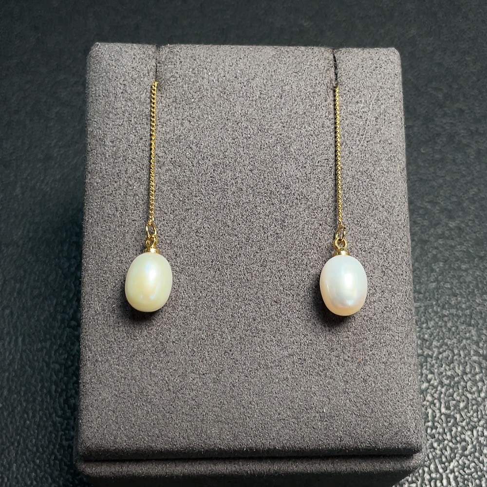 C30535208 Pearl Inlaid Earrings Non-Gold Setting Approx. 7.5mm Total Weight About 2.14g