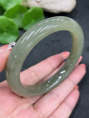 H34960115 Hetian Jade Round Bracelet Size 58 Total Weight Approx. 50.6g