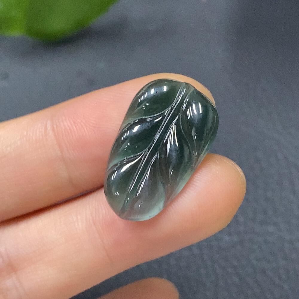 F05617537 Jadeite Leaf Inlay Piece