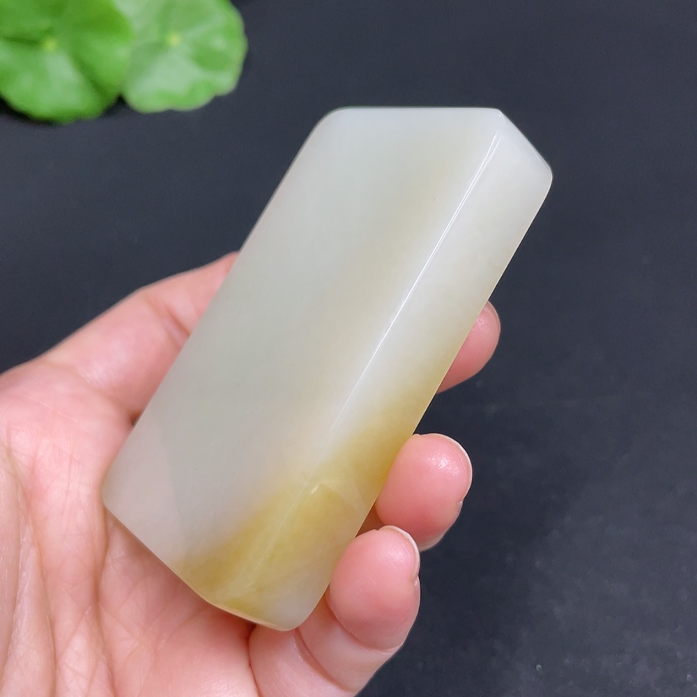 H34052062 Hetian Jade Pendant Plain Pendant Total Weight Approx. 95.3g