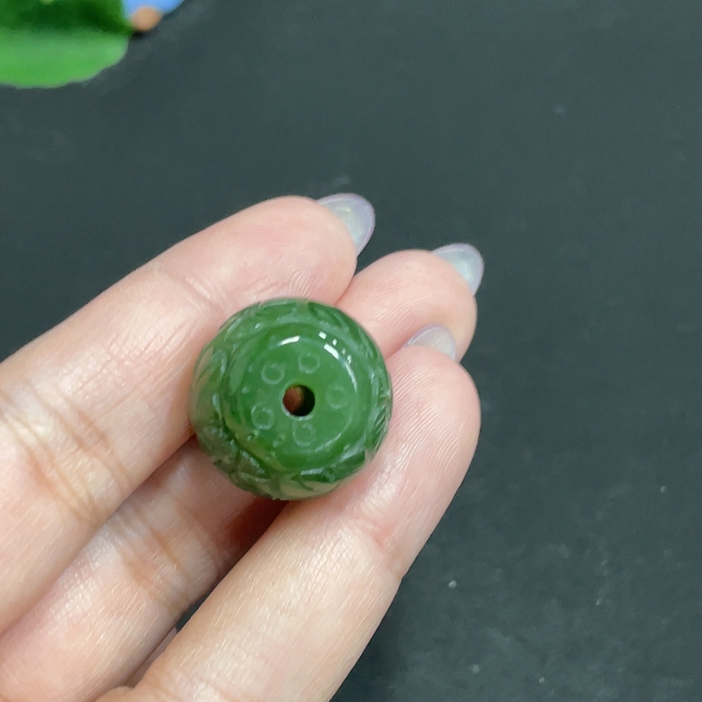 H32805430 Hetian Jade Pendant, Antique-style Piece, Total Weight Approx. 12.1g