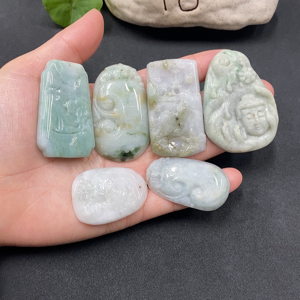 F13489405 Jadeite Pendant Sell as a Lot