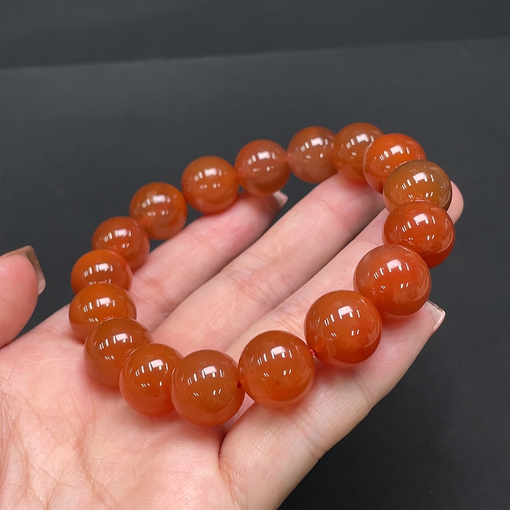 C13472829 South Red Agate Bead Strand, Approx. 55.75g, Size 13.5mm
