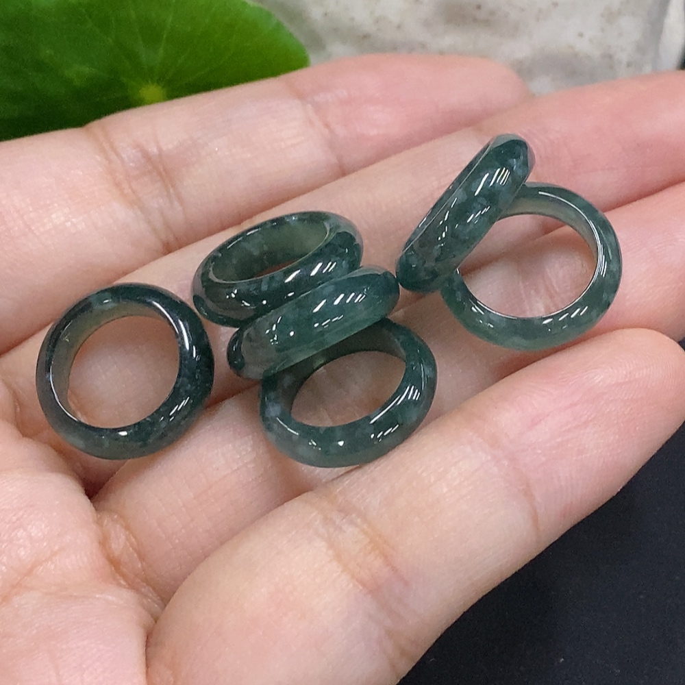 F33883323 Jadeite Pendants Sell as a Lot