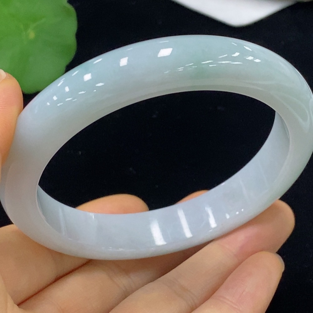 F35114433 Jadeite Round Bracelet Size 59.8 Total Weight Approx. 61.21g