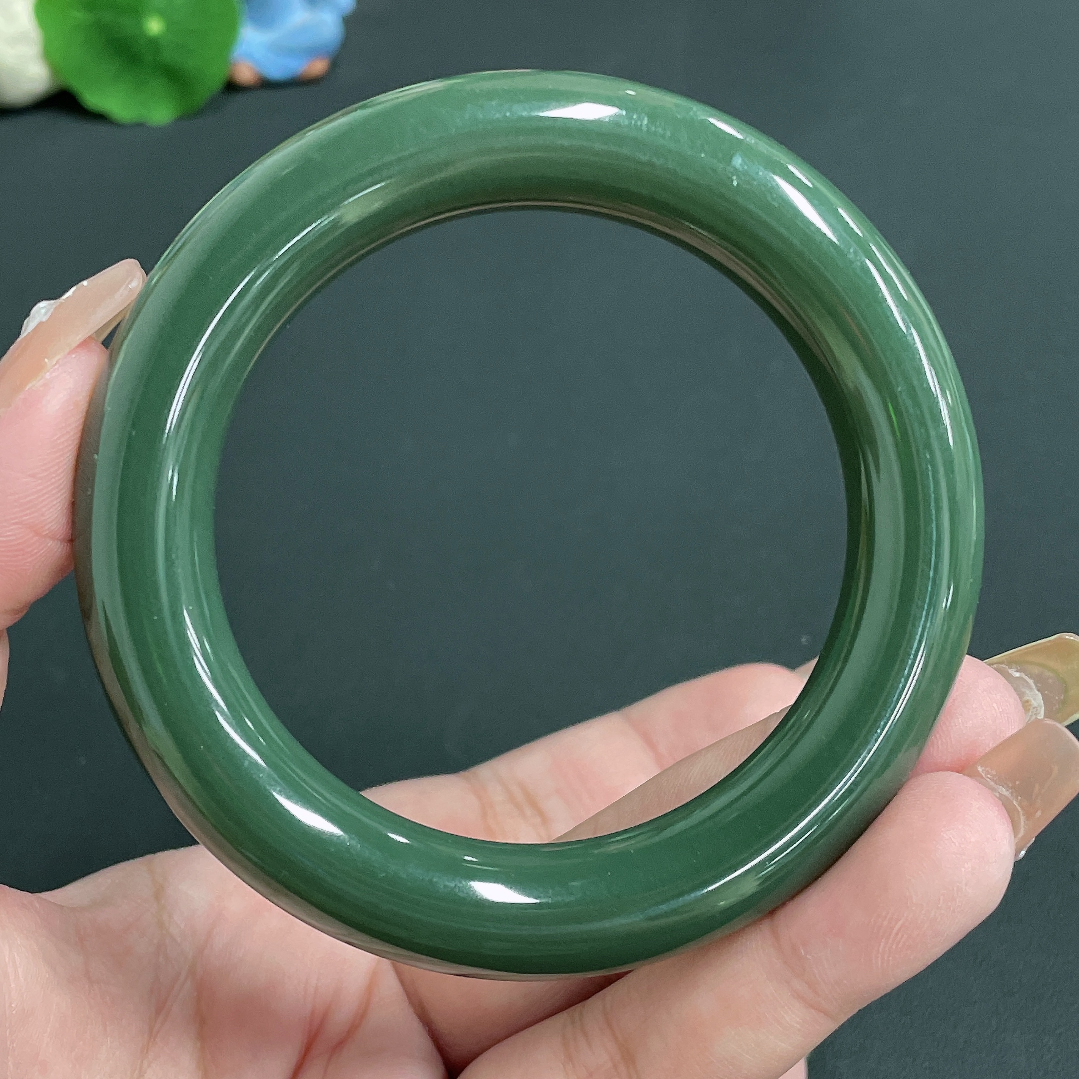 H20284724 Hetian Jade Round Bangle Size 57.6 Total Weight Approx. 81.24g