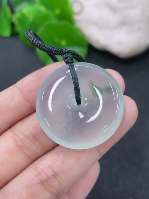F46496015 翡翠挂件平安扣 货品总约重 含绳12.22g