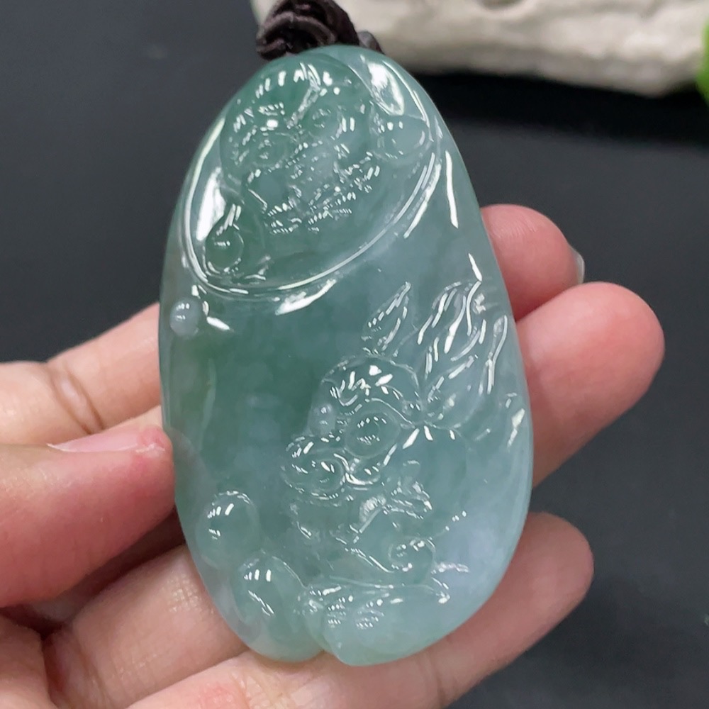 F28195406 JadeitePendant, Total Weight Approximately 47.8g