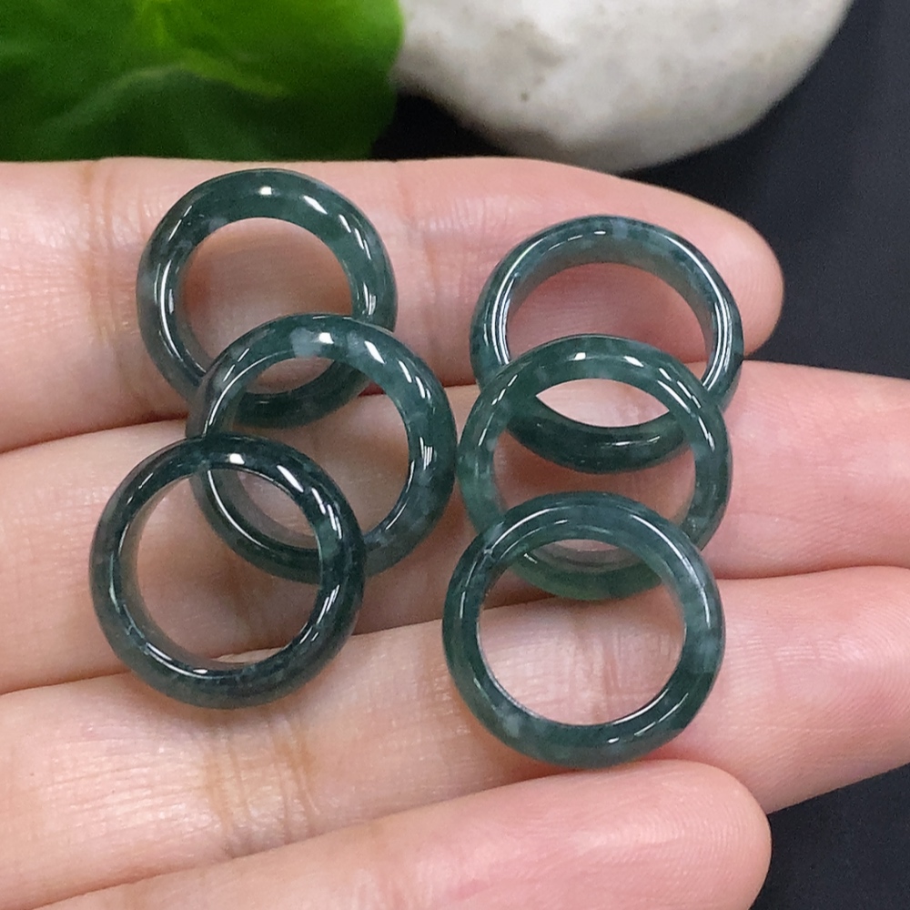 F33883323 Jadeite Pendants Sell as a Lot