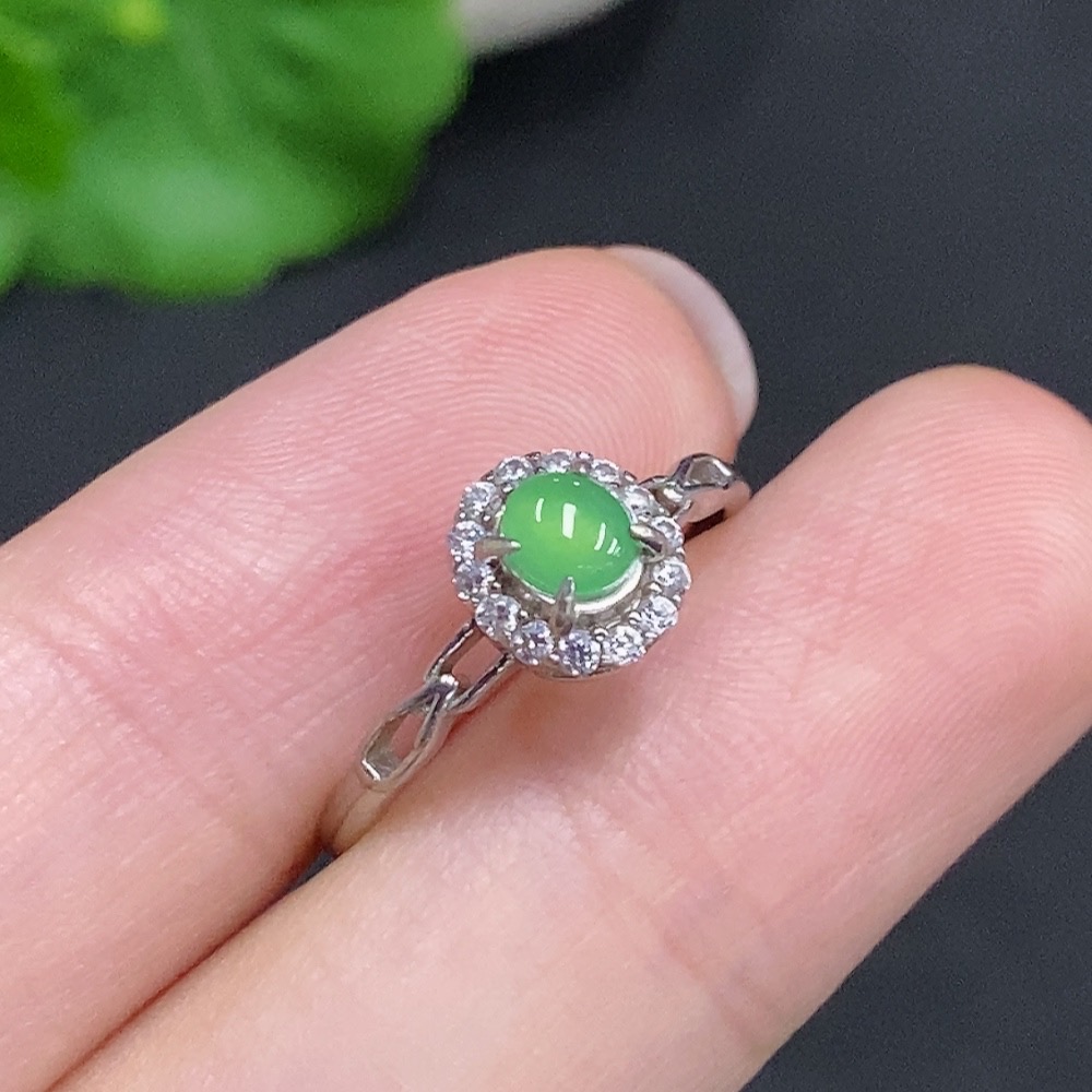 F34968841 Jadeite cabochon ring, non-metal setting, adjustable size, total weight approx. 1.3g