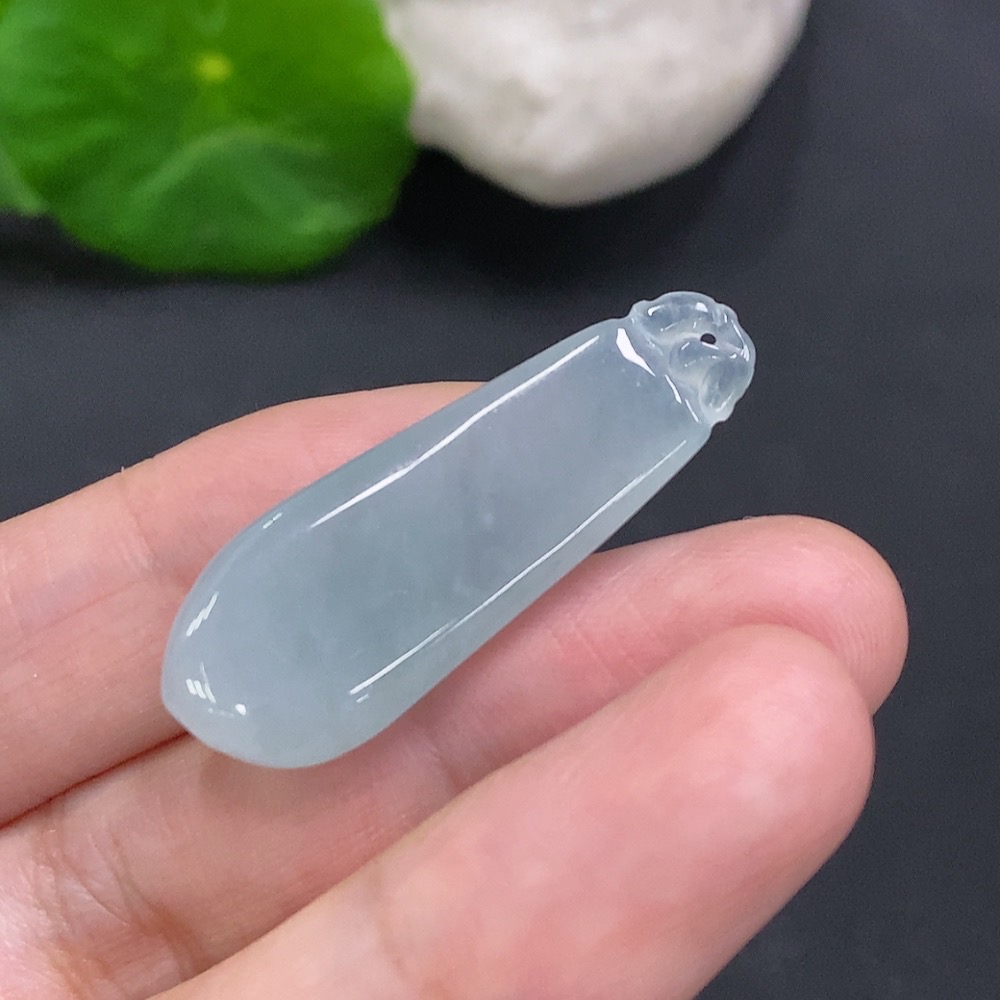 F33932523 Jadeite Auspicious Melon Pendant Total Weight Approx. 6.1g