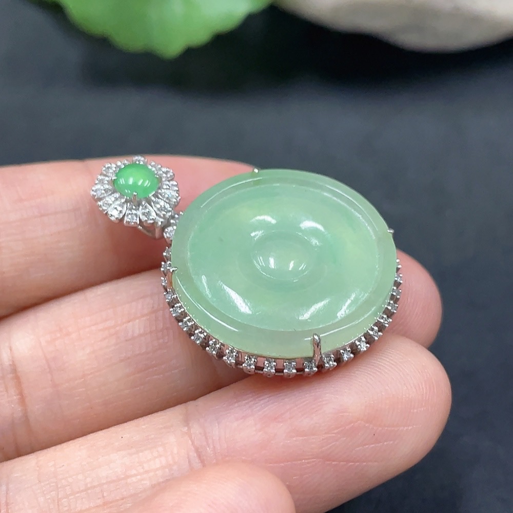 F16826320 Jadeite Blessing Shell Pendant 18K Gold Inlaid Total Weight Approx. 6.45g