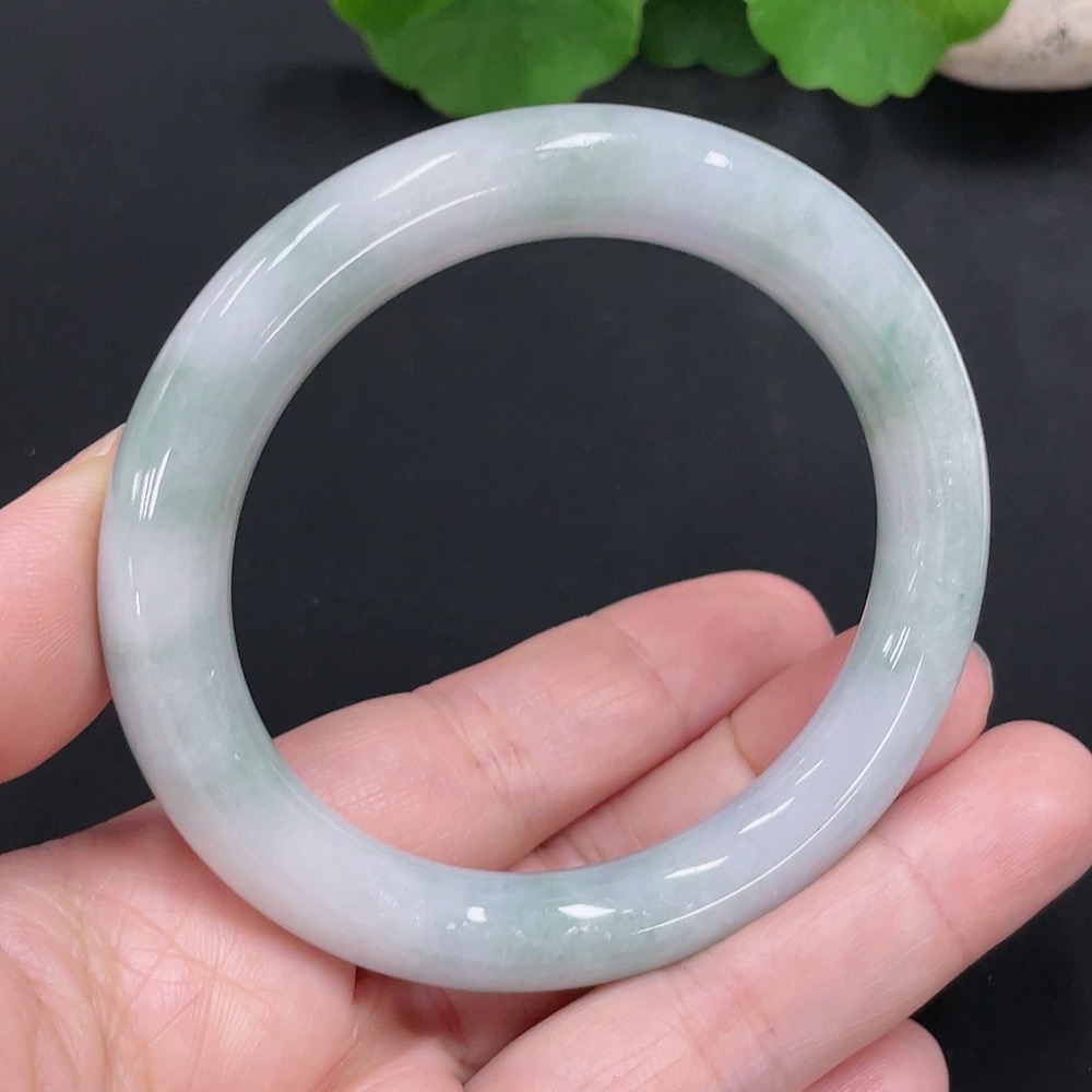 F27139224 JadeiteBangle Bracelet 52.5 Inner Diameter Total Weight Approx. 45.3g (with crack)