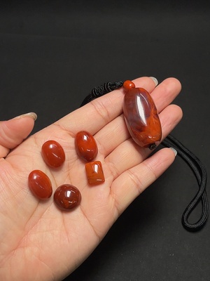 C43159547 南红玛瑙饰品 含绳 可见有机物 货品总重约38.4g 一手走