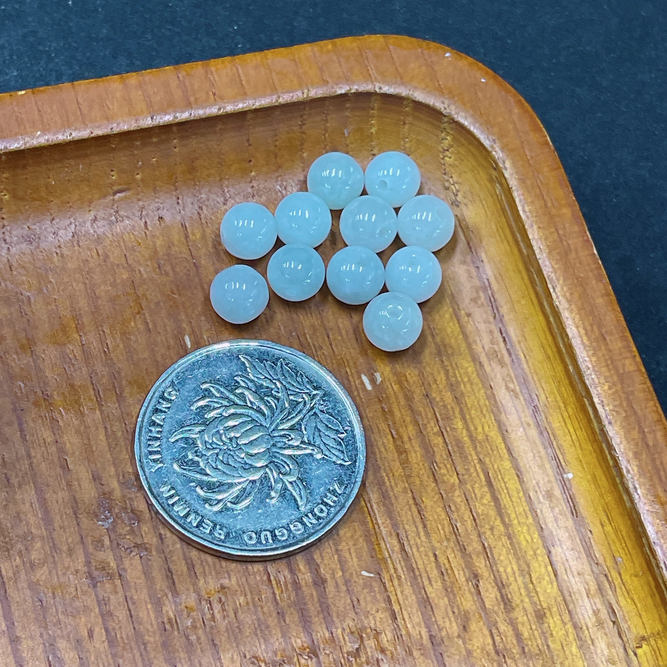 F34046878 Jadeite Beads Sell as a Lot