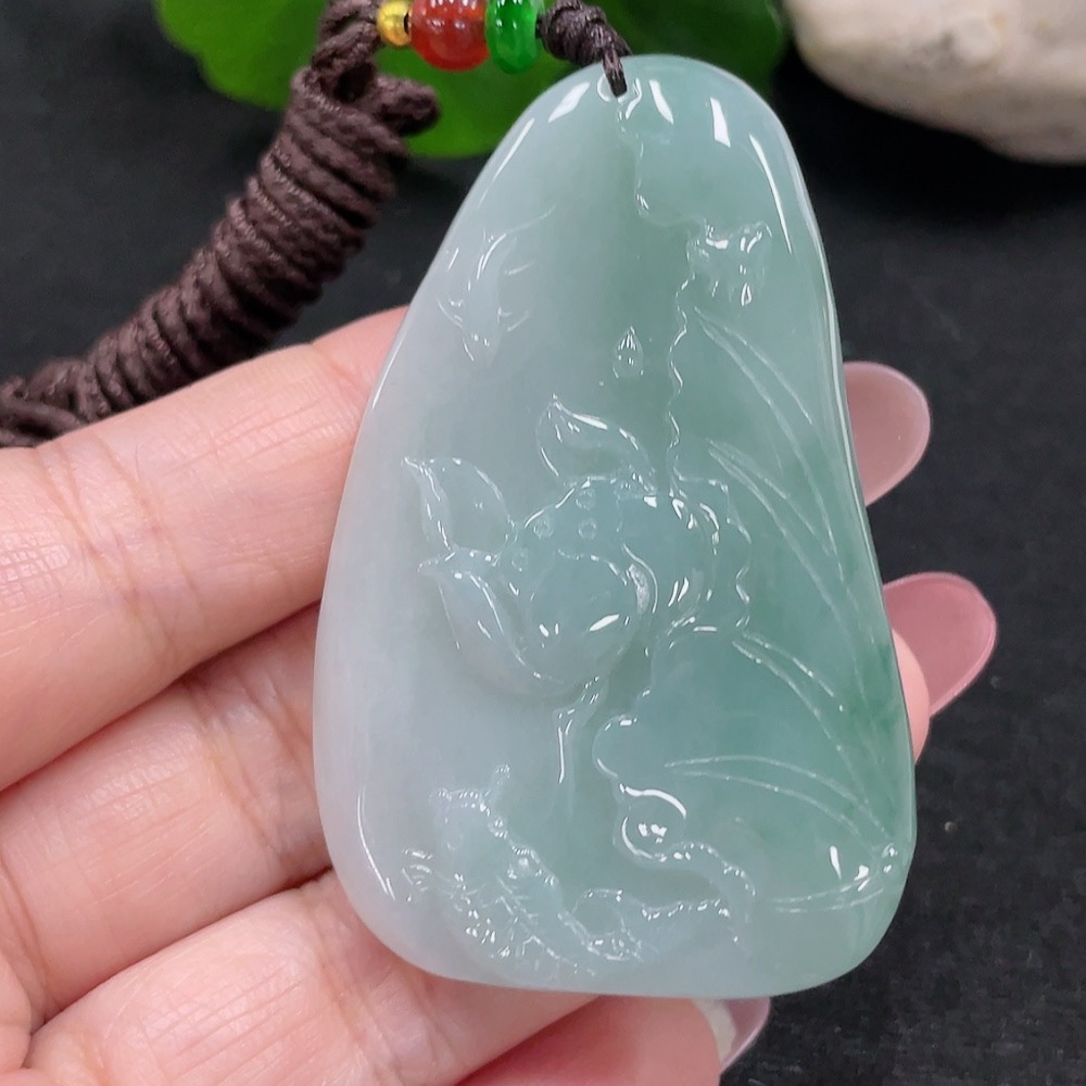 F32808582 JadeiteLotus Leaf Fish Pendant