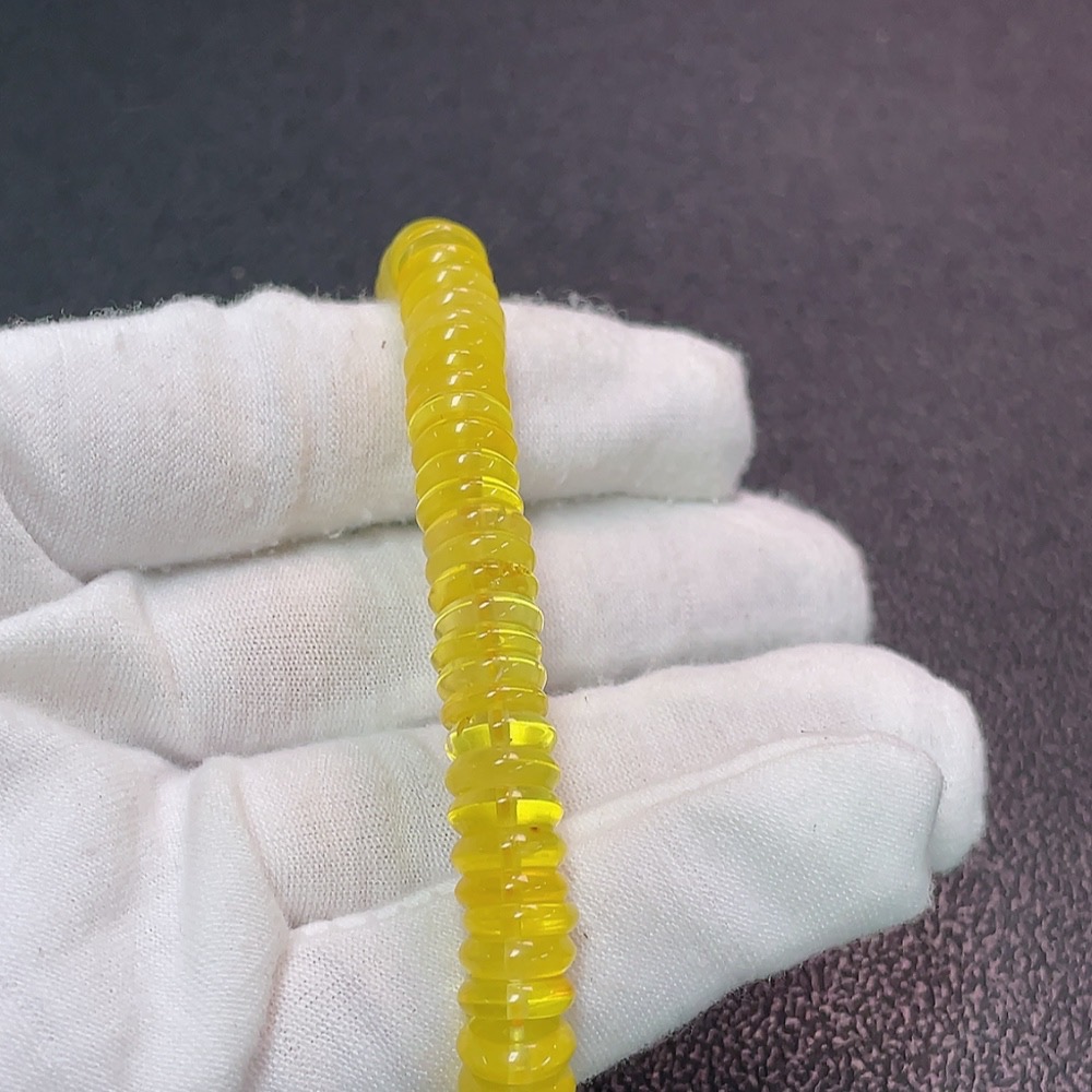 C32786262 Amber Beeswax Bracelet, Total Weight Approx. 8.94g, Size About 8.3mm