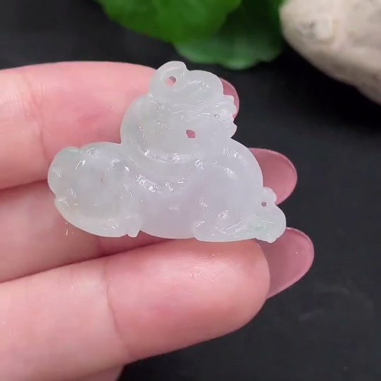 F34012167 Jadeite rough pendant, total weight about 8.2 grams