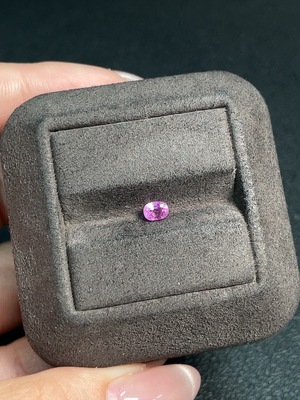 C34067068 Sapphire loose stone, total weight approx. 0.48 carats