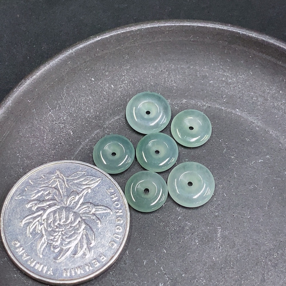 F34968451 Jadeite Peace Buckle Sell as a Lot